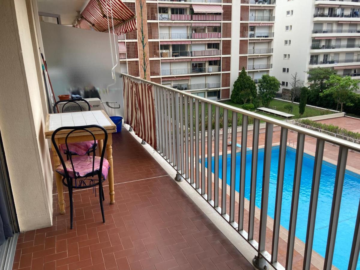 Studio Climatise Et Piscine En Bord De Mer Рокебрюн — Кап-Мартен Экстерьер фото